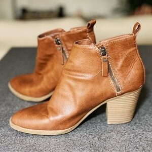 Universal Thread Jameson Double Zip Ankle Boot in‎ Cognac Brown - size 10